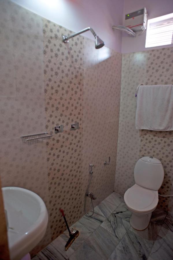 Ganpati Guest House Варанаси Екстериор снимка
