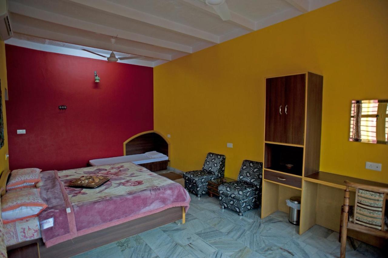 Ganpati Guest House Варанаси Екстериор снимка