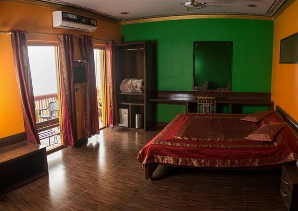 Ganpati Guest House Варанаси Екстериор снимка